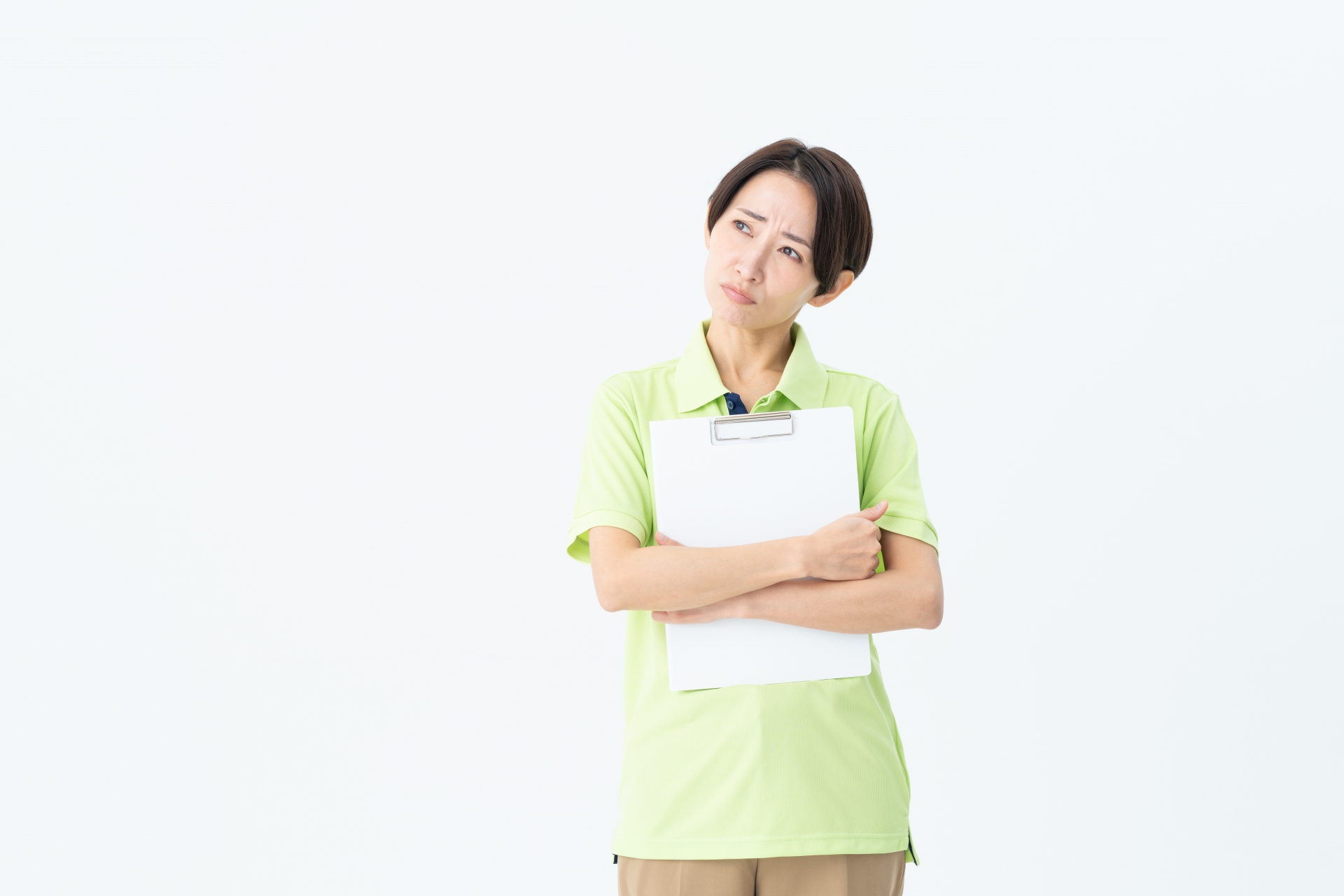 悩む介護士