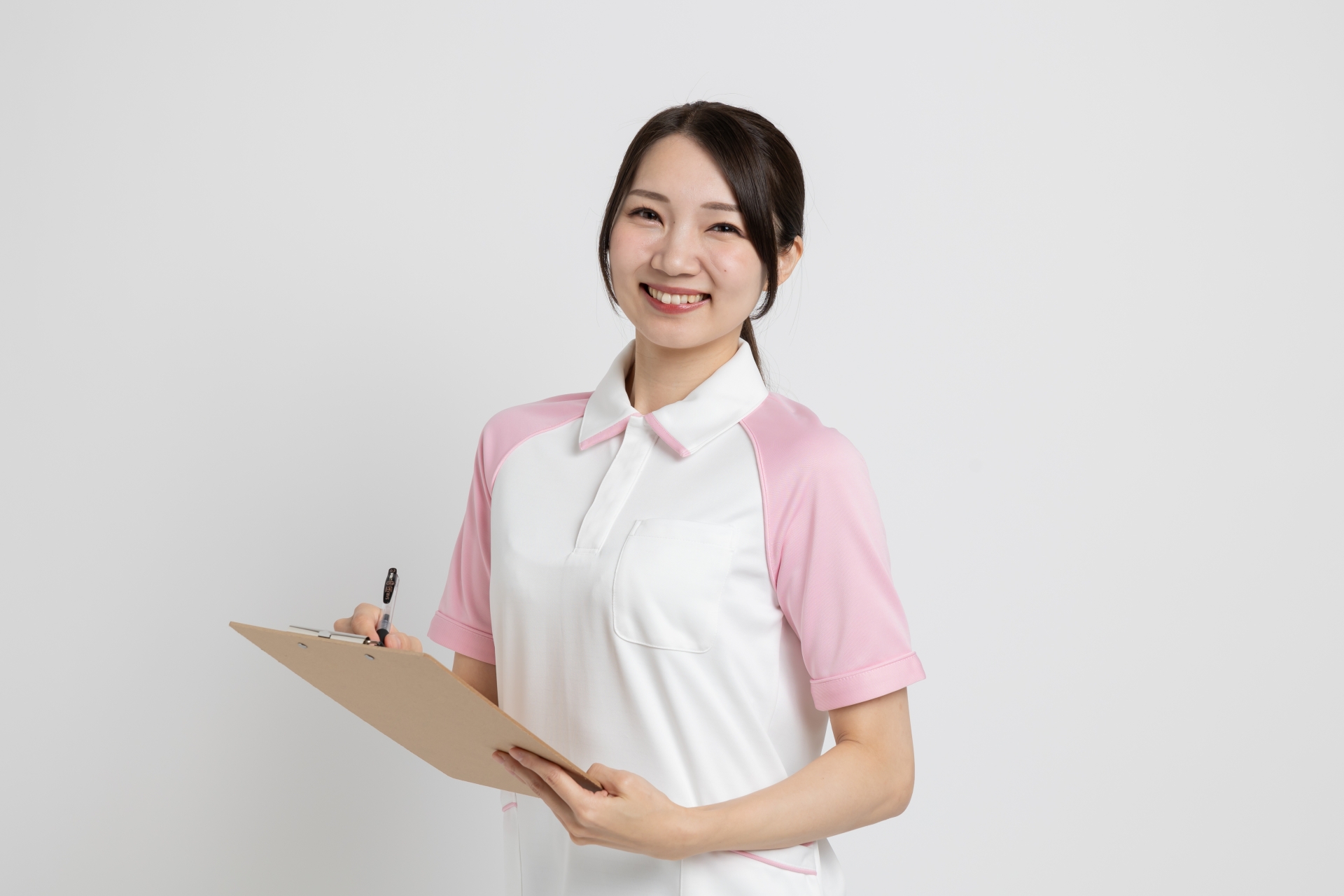 笑顔の介護士