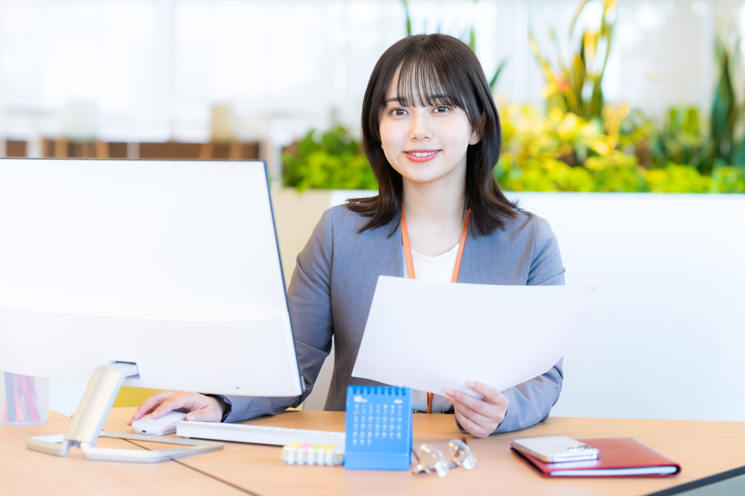 勉強する女性