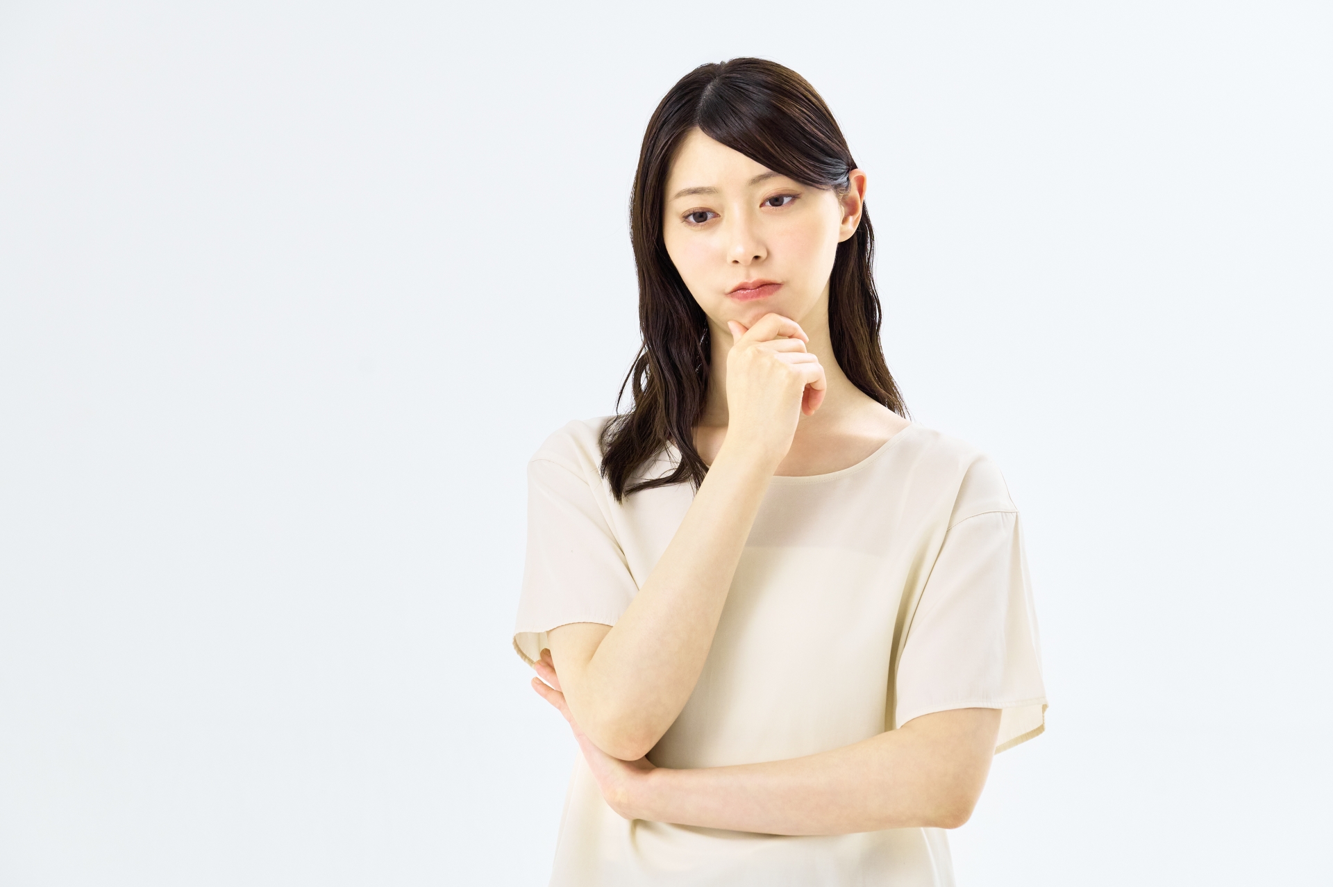 困る女性　ビジネスウーマン　主婦