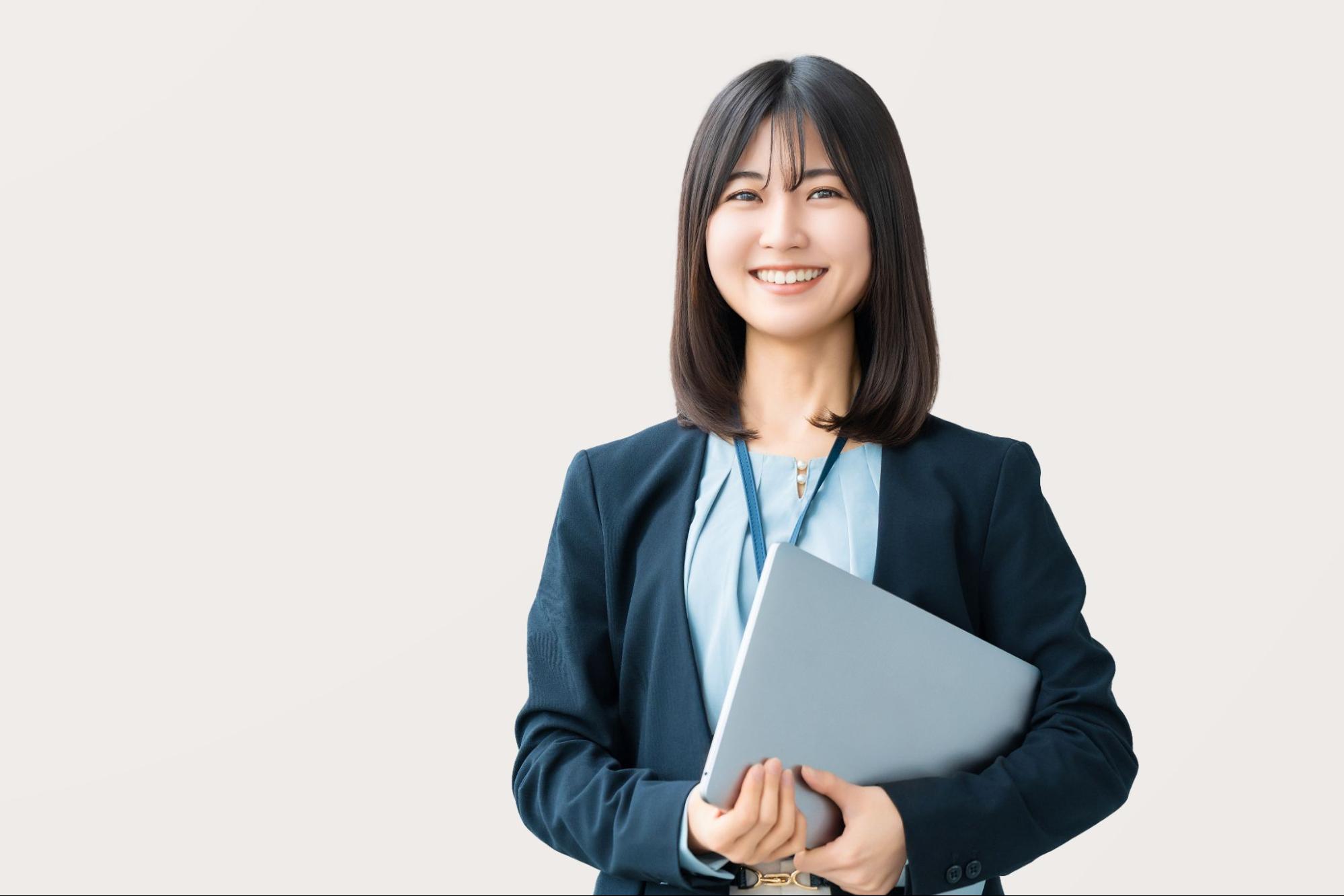 笑顔の女性