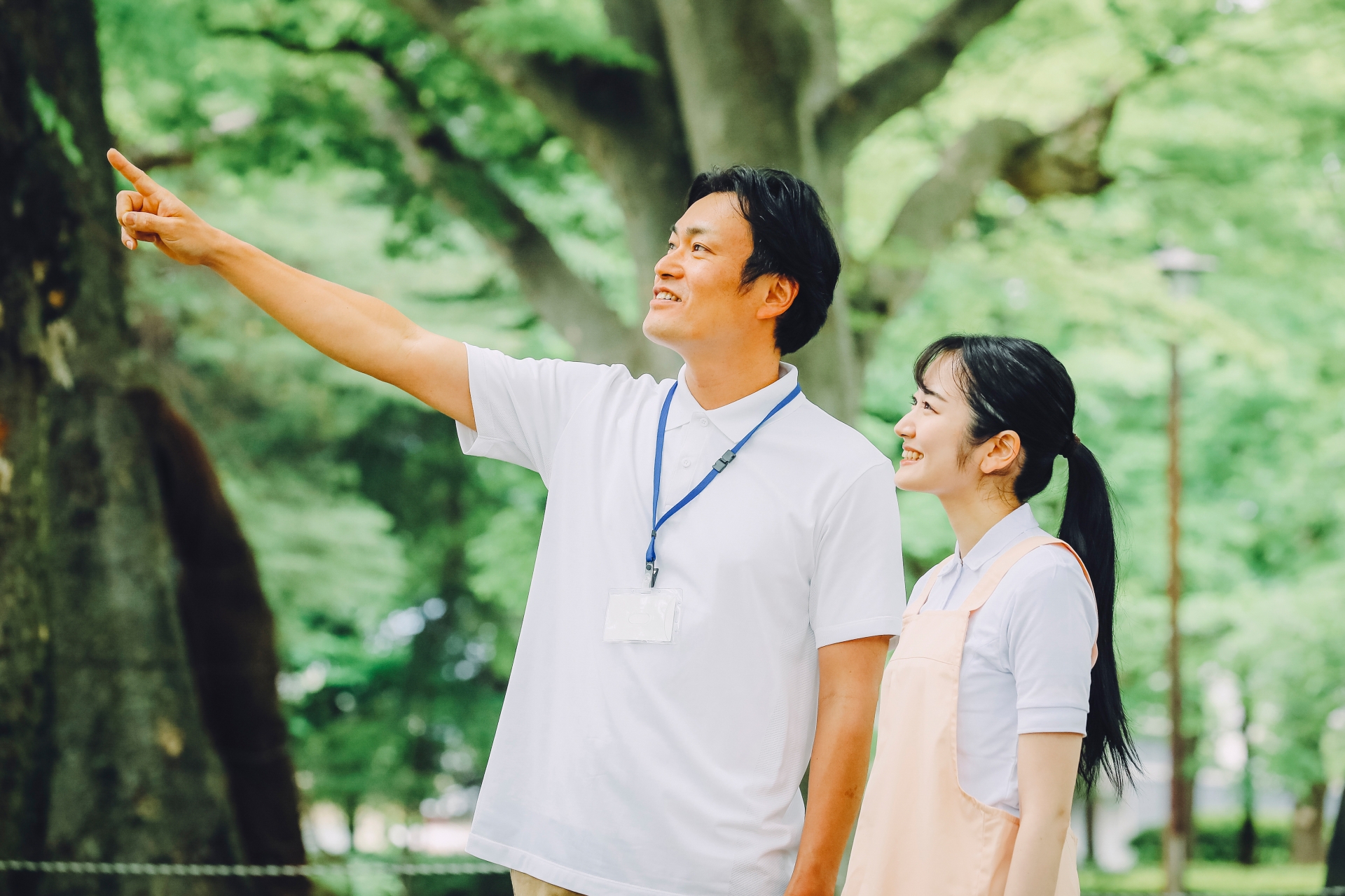 医療・介護・福祉系の男女スタッフ