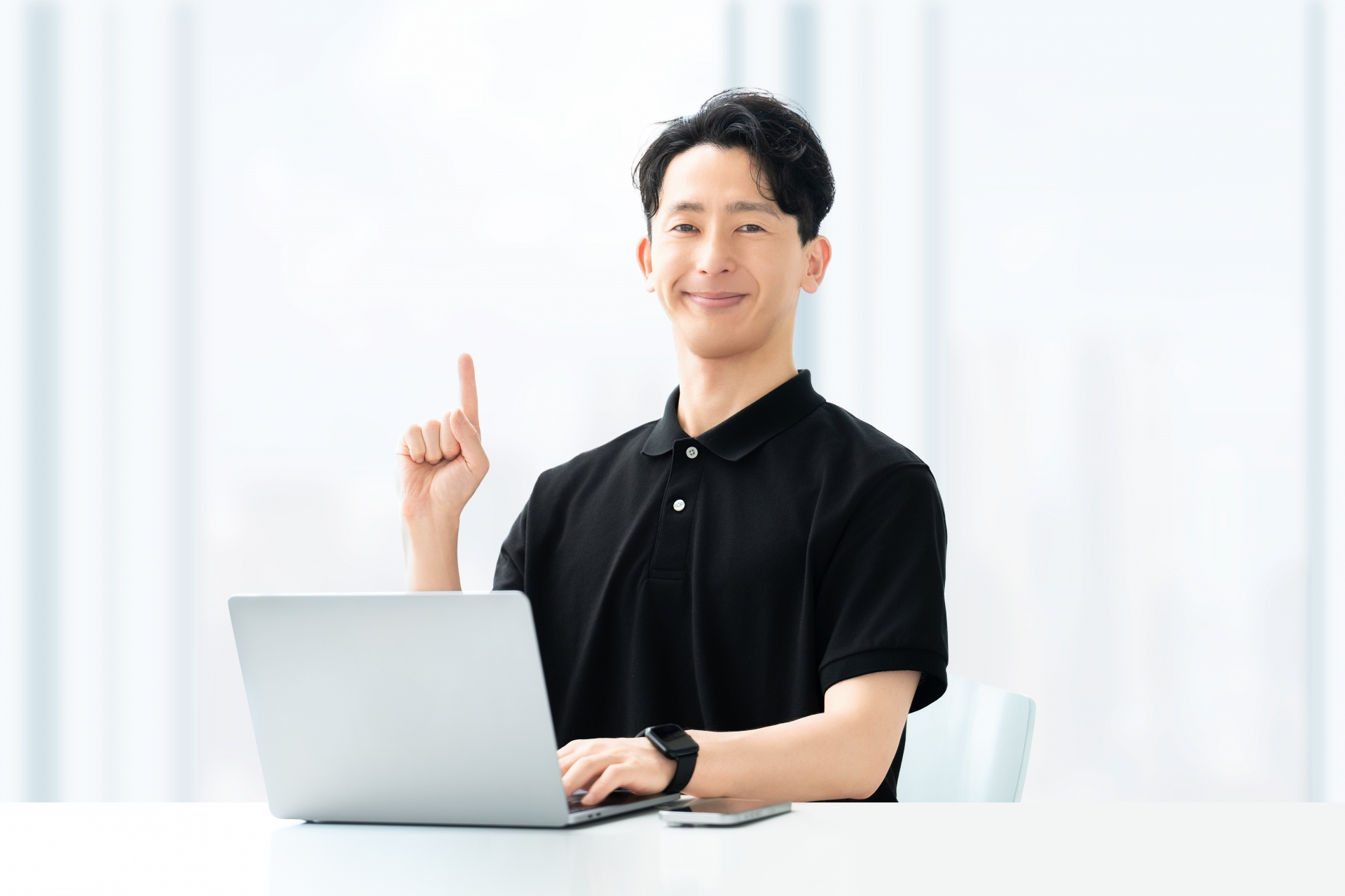 笑顔の男性
