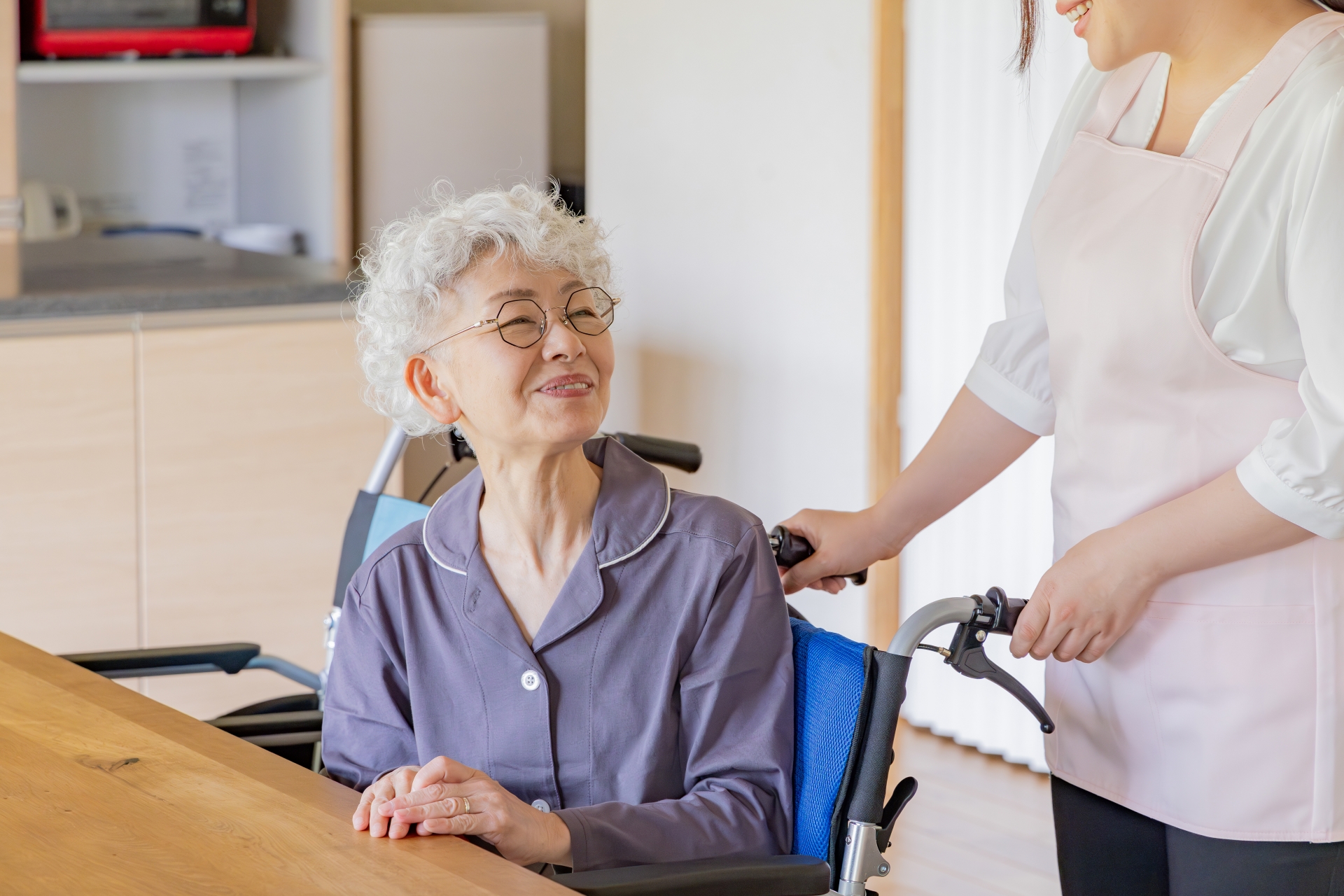 車椅子おばあちゃん