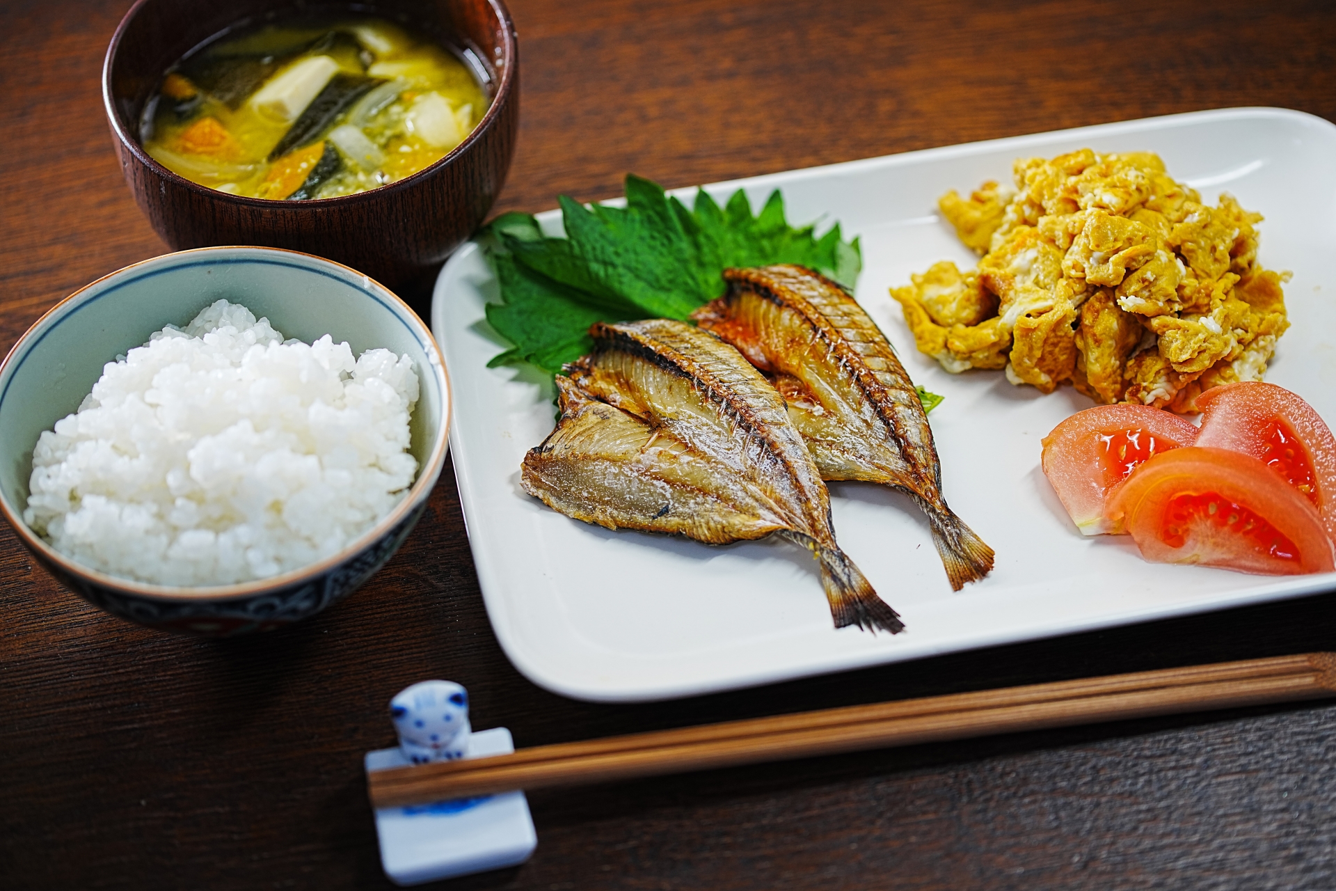 アジの干物の朝ごはん