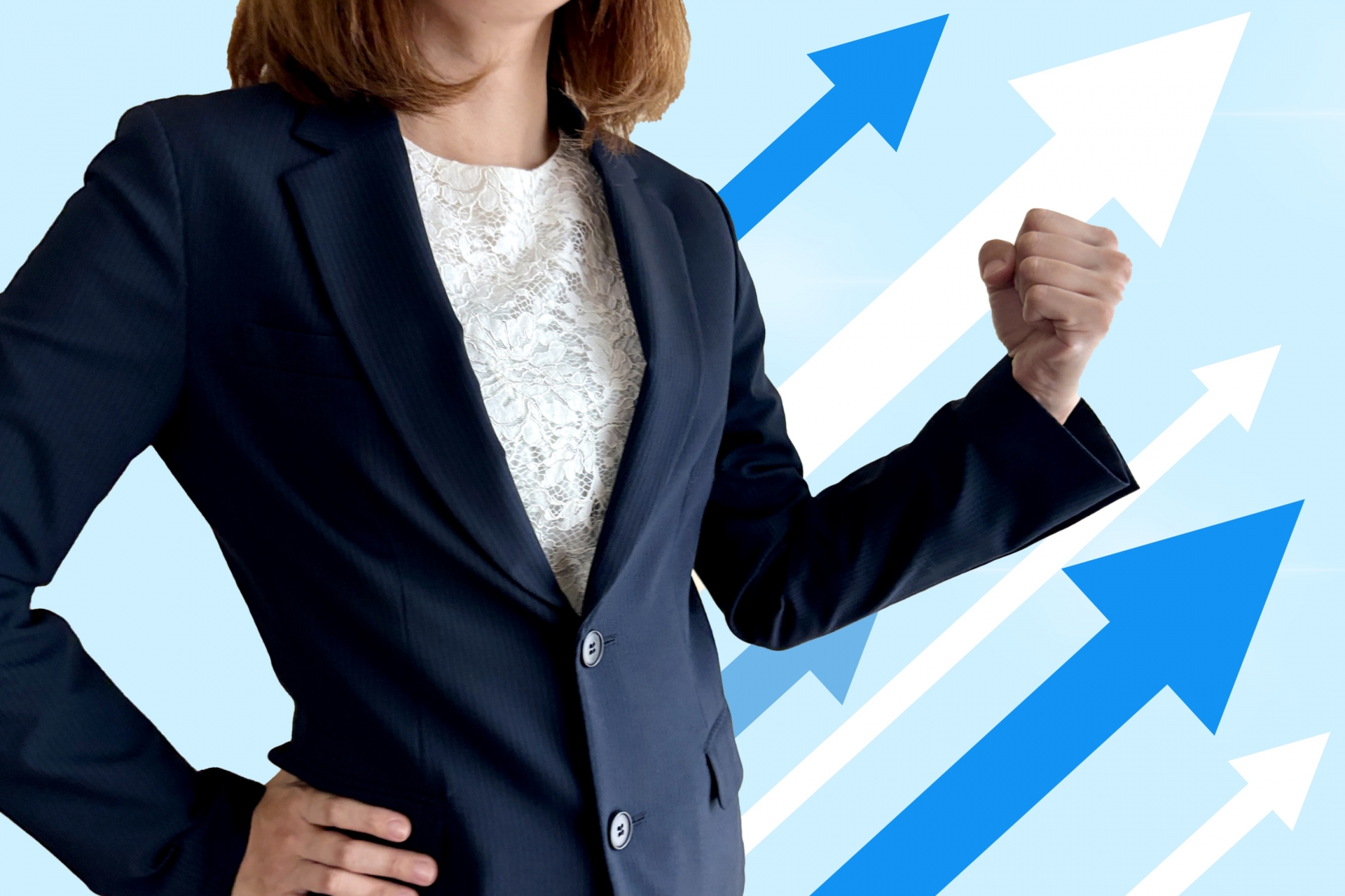 ガッツポーズ女性