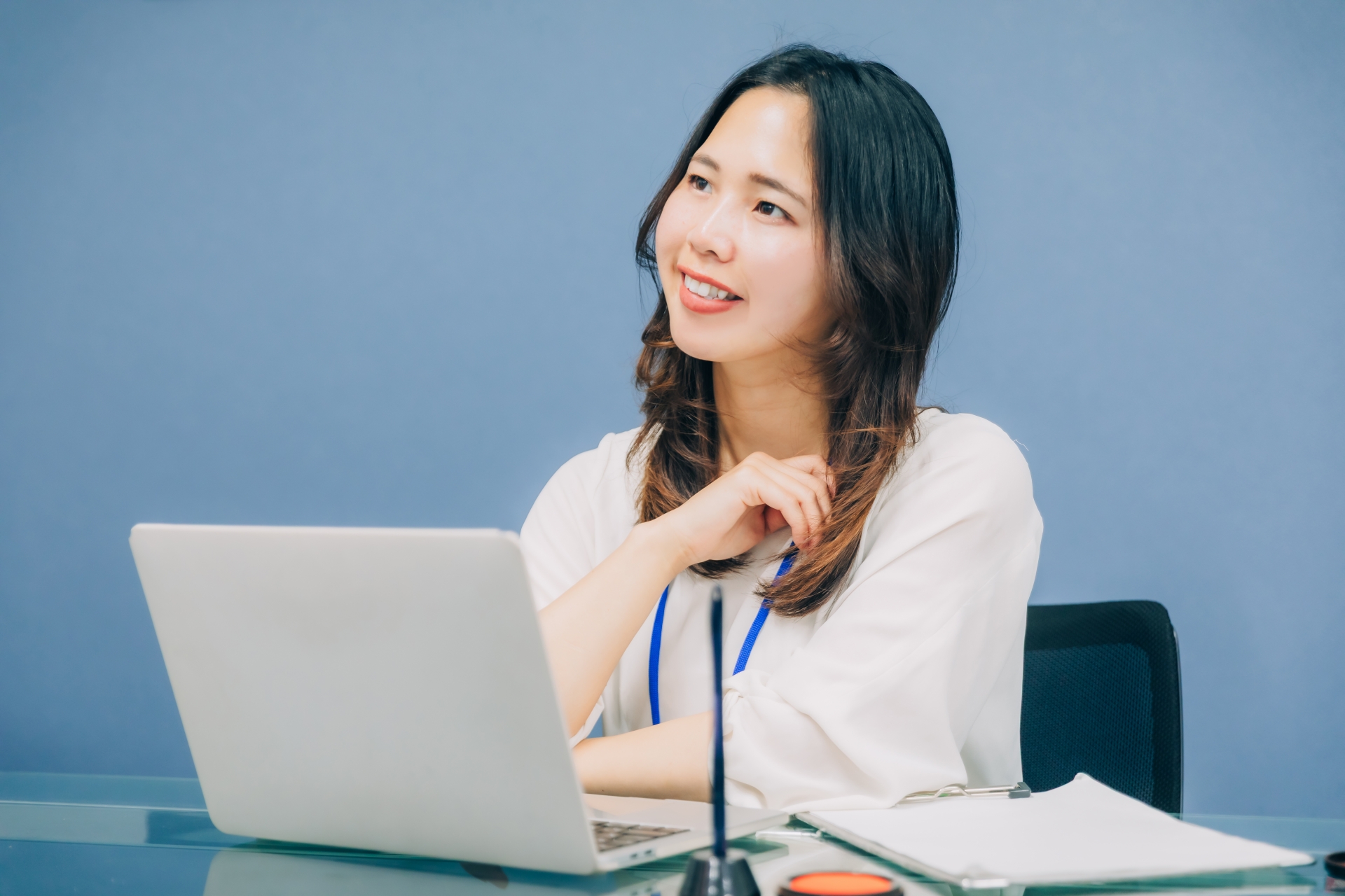 パソコンと女性