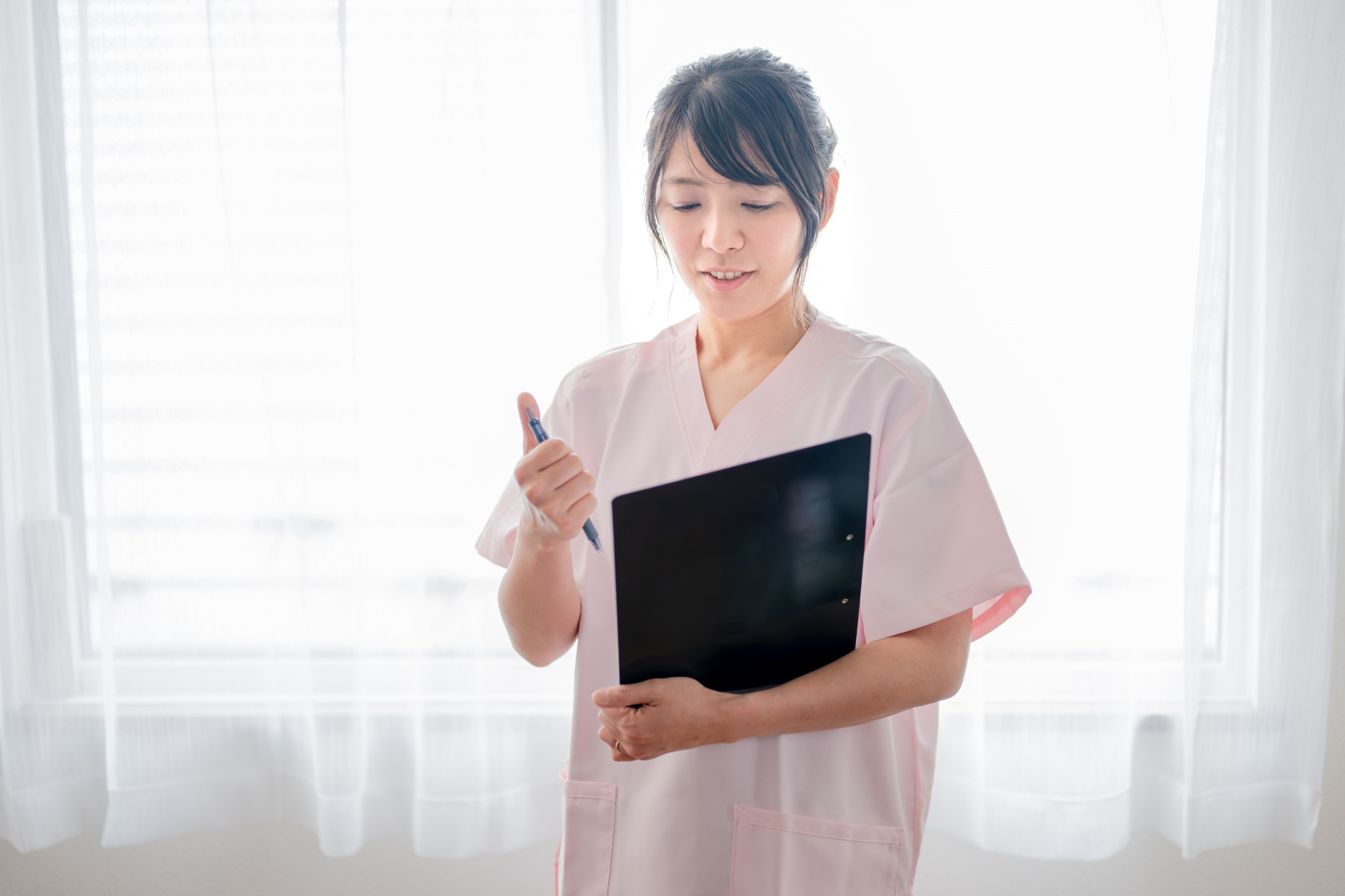 確認する医療女性