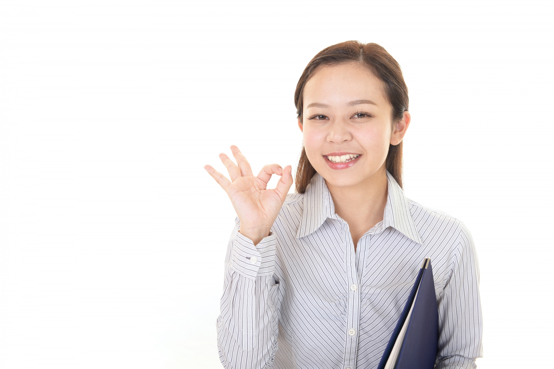 笑顔でOKサインをする人