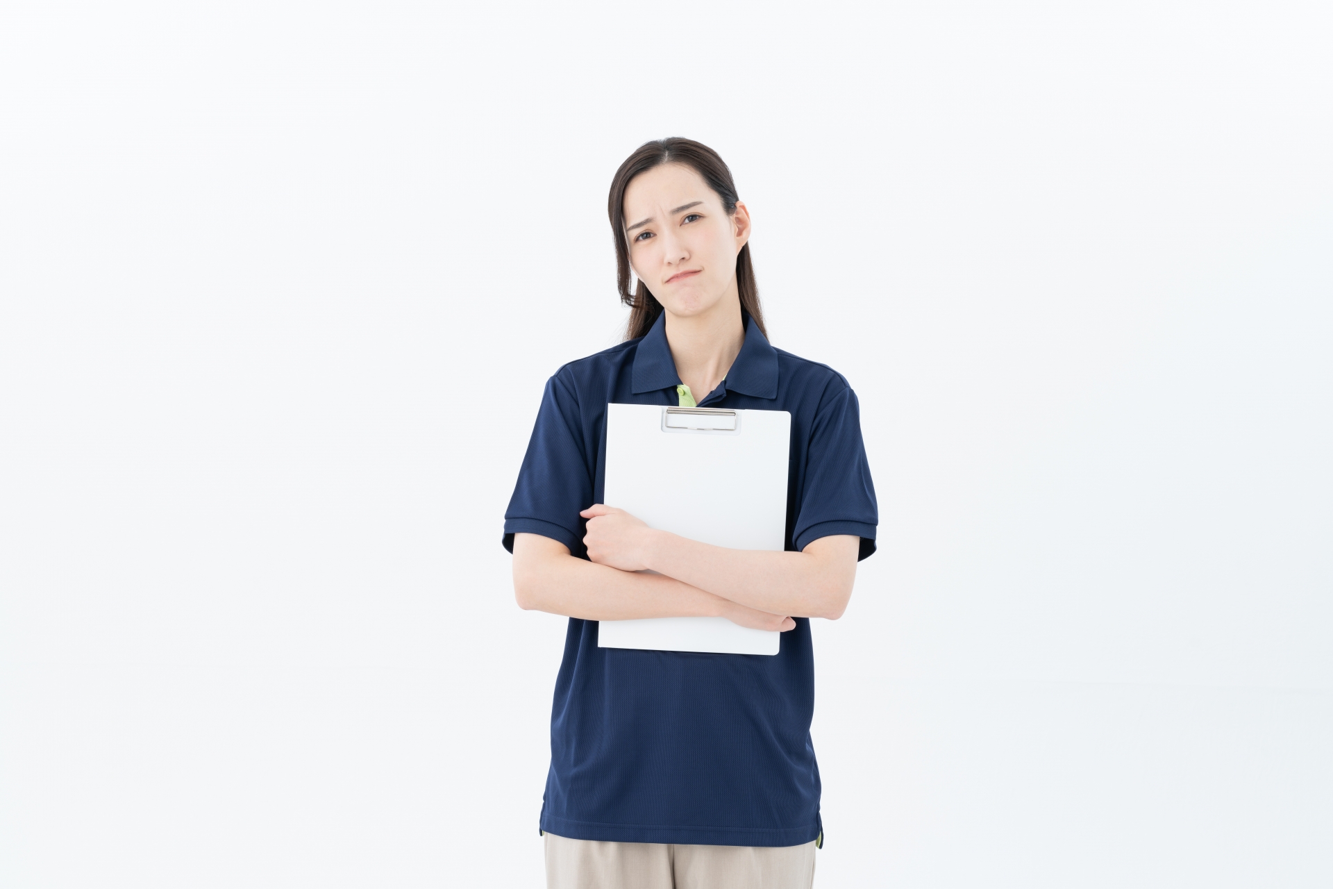 悩む介護福祉士