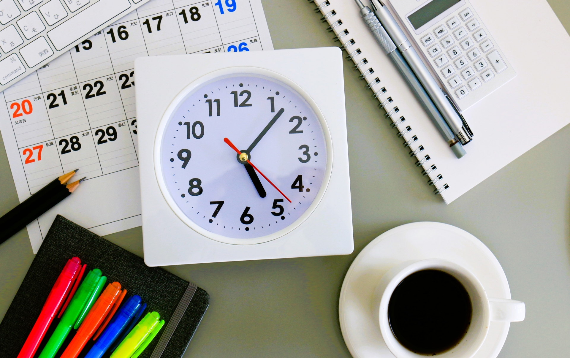 時計や文房具