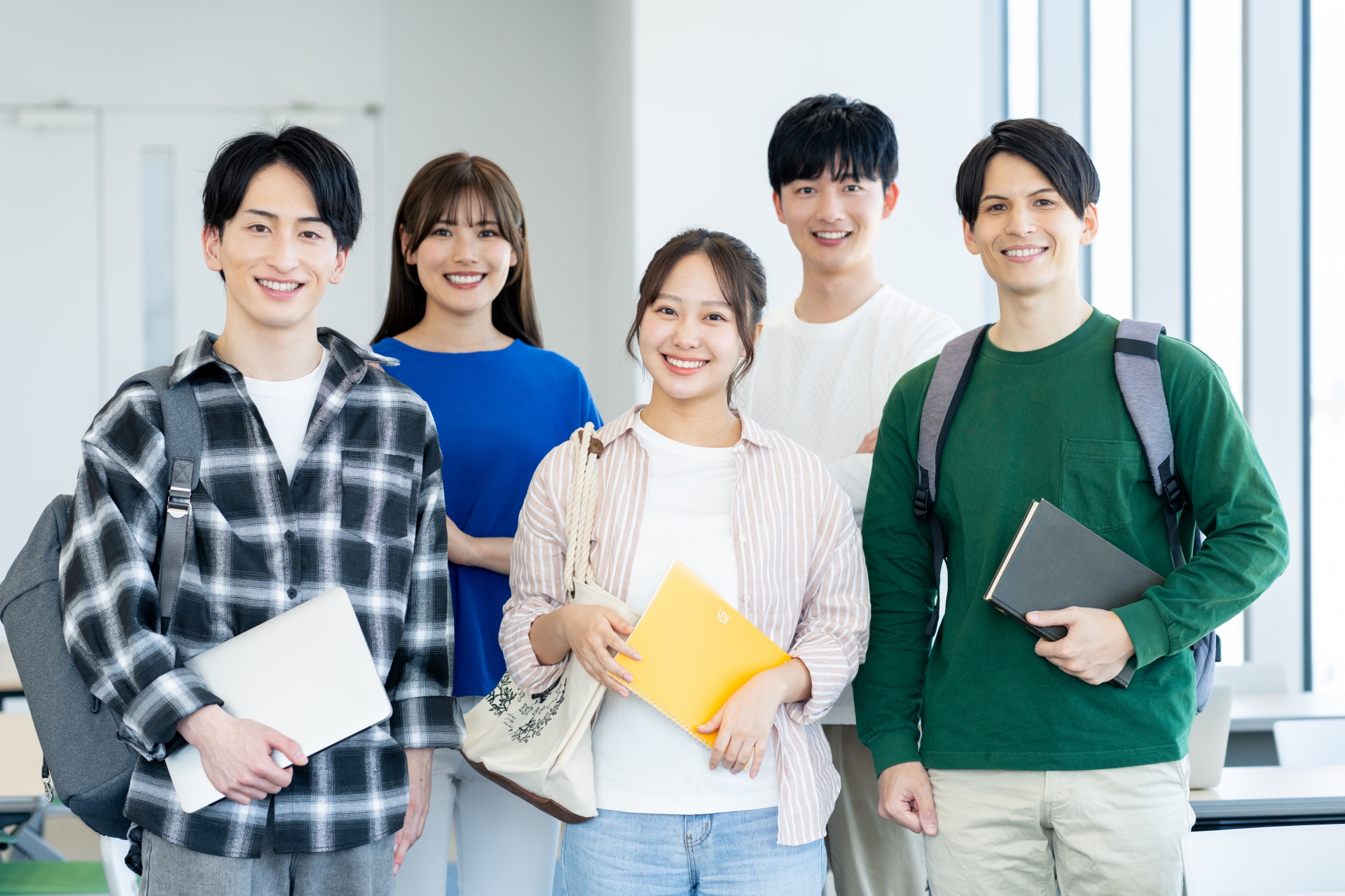 教室の大学生