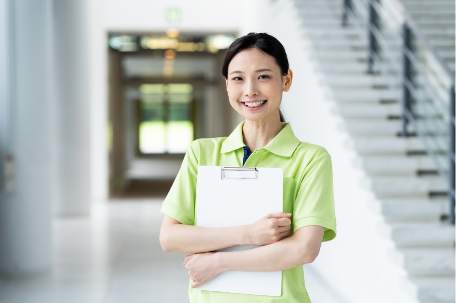 介護福祉士の若い女性