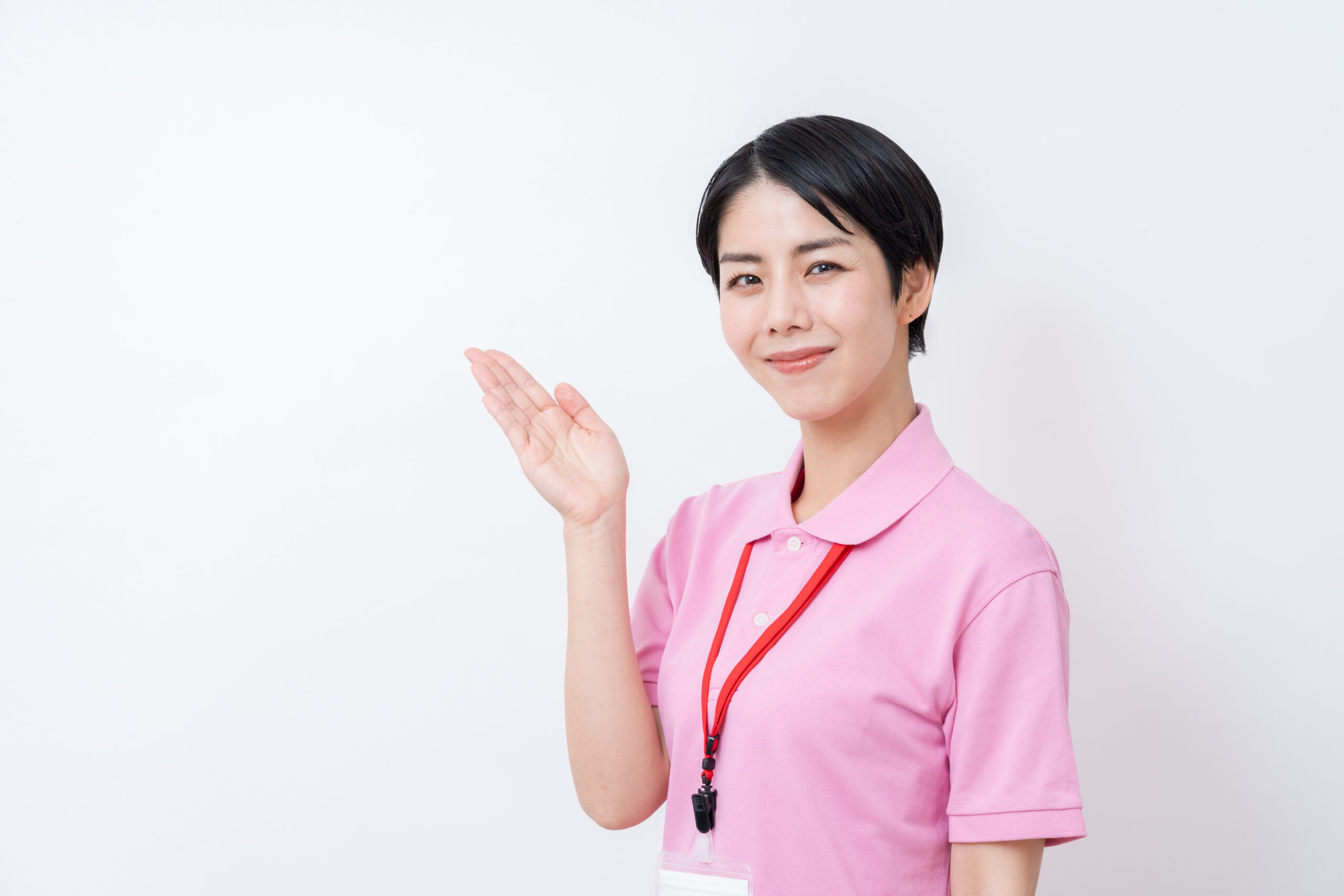 提案する介護士の女性