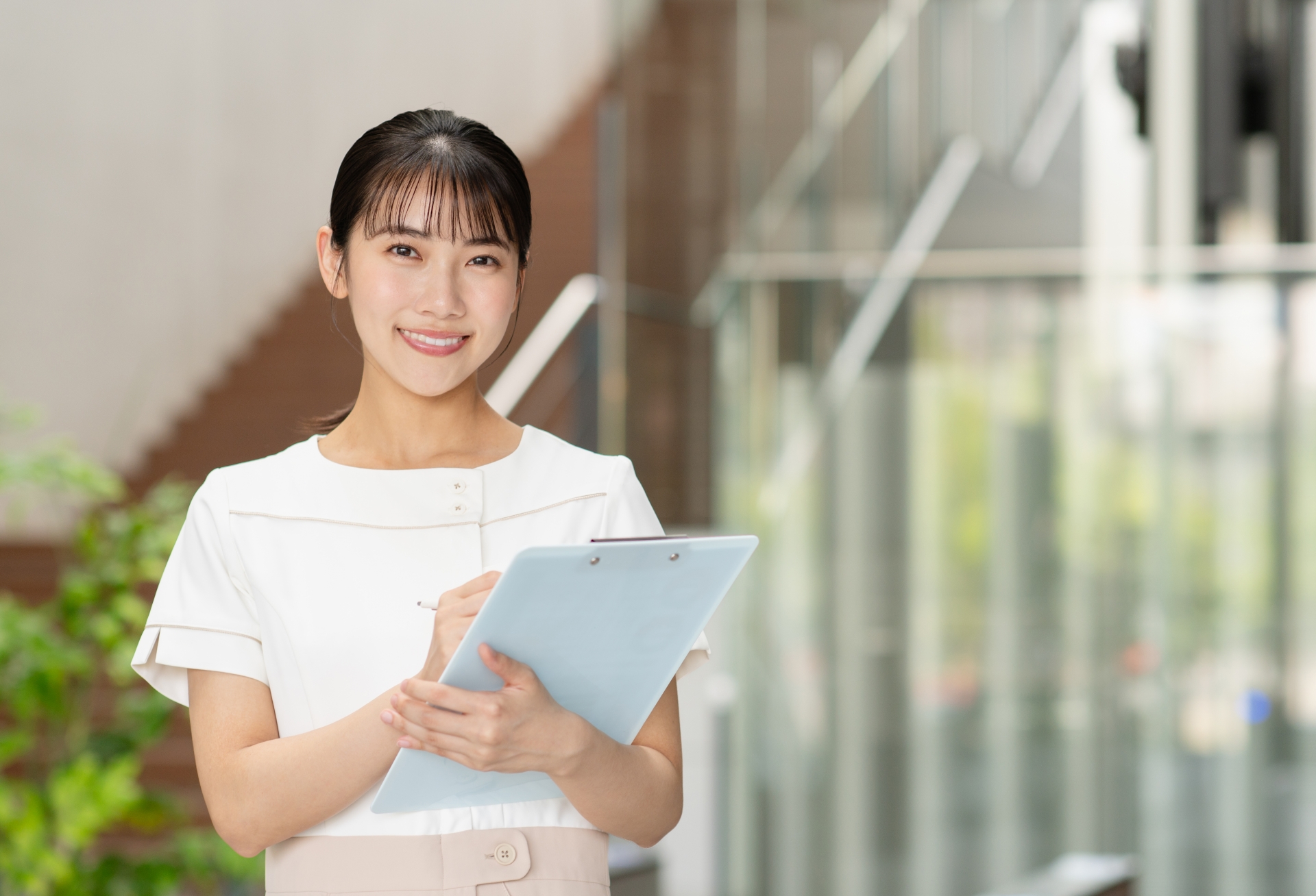 クリニックで働く女性