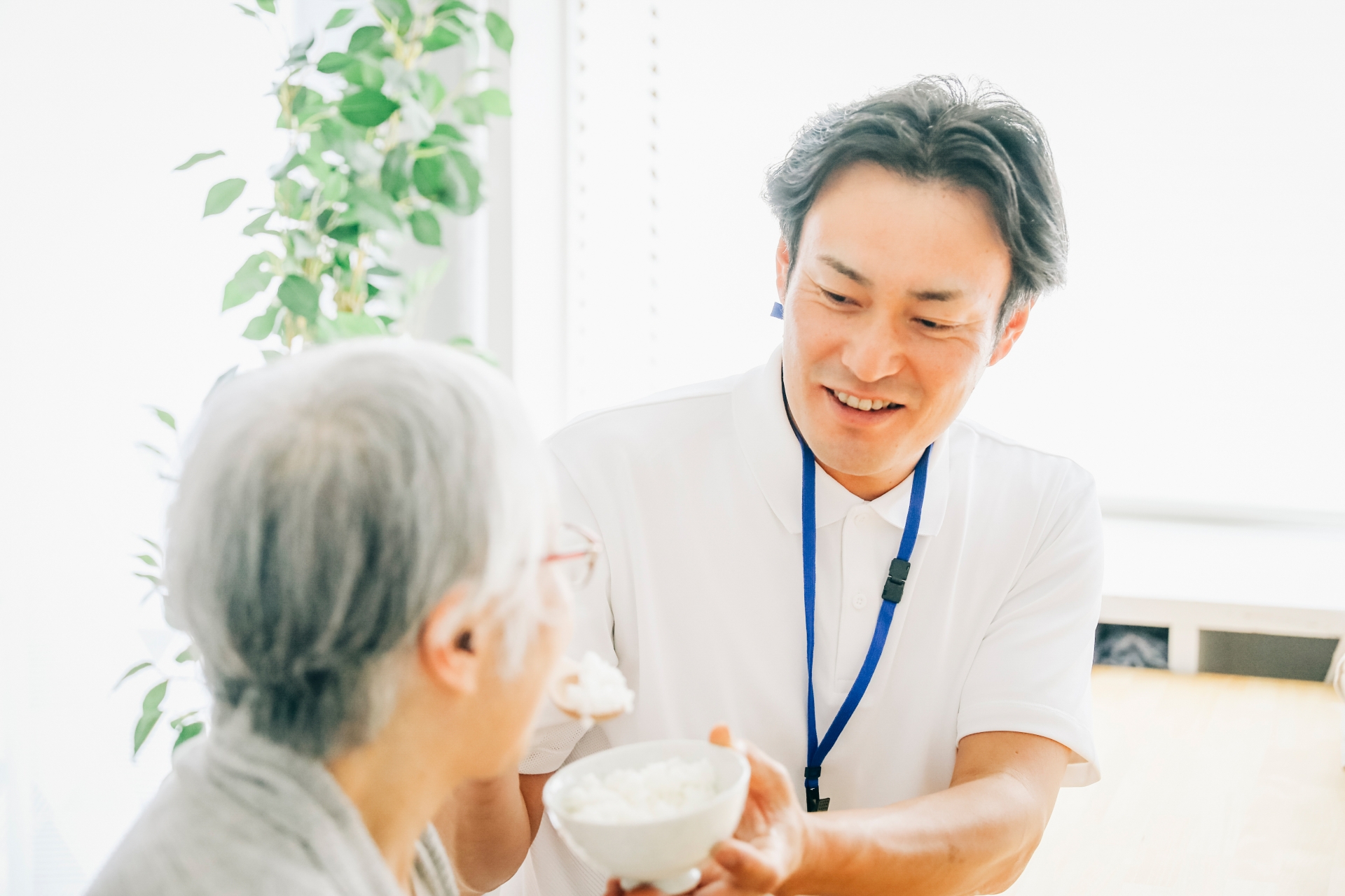 食事介助