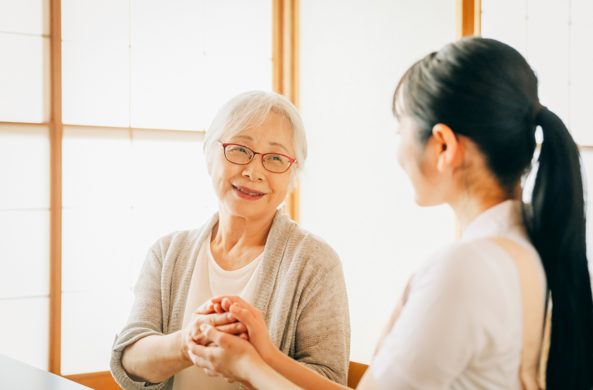 訪問介護を行う介護士
