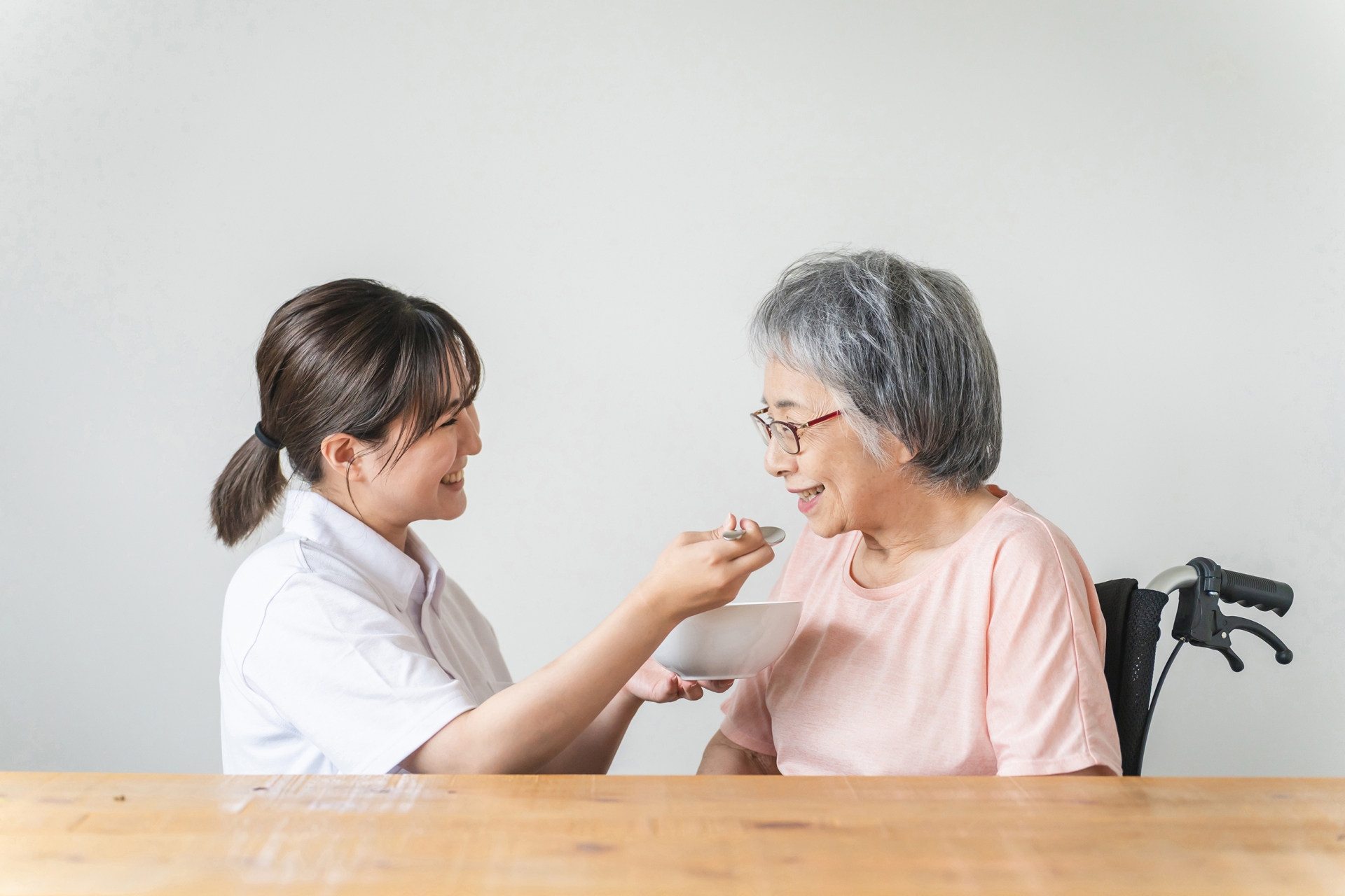 食事介助の様子