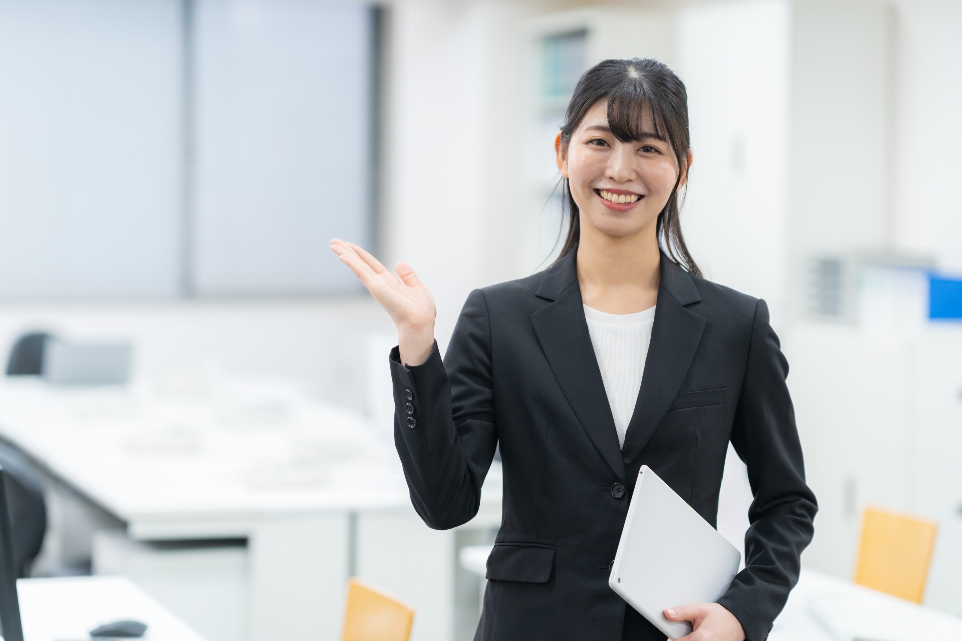 笑顔のビジネスウーマン