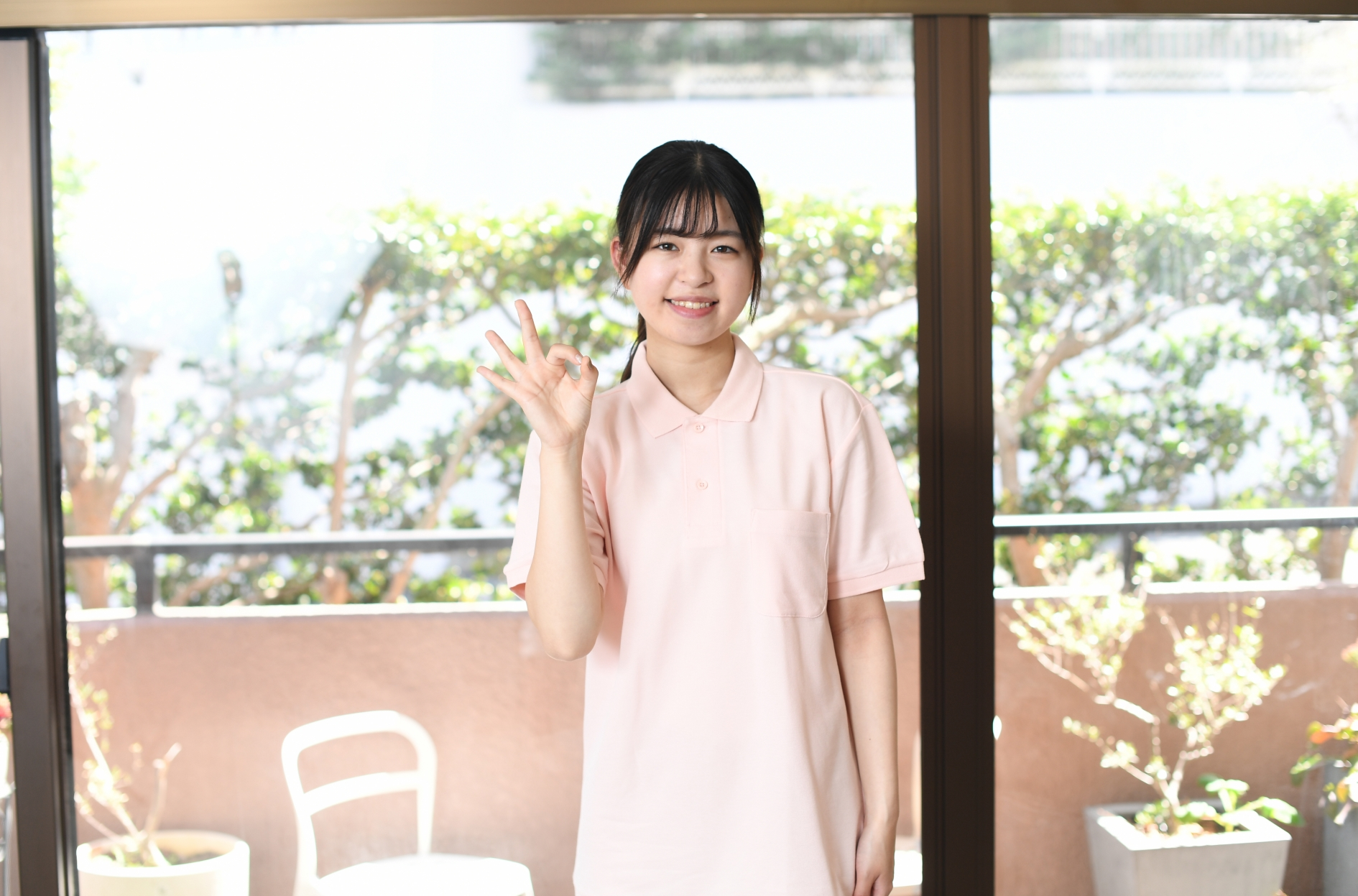 女性介護士