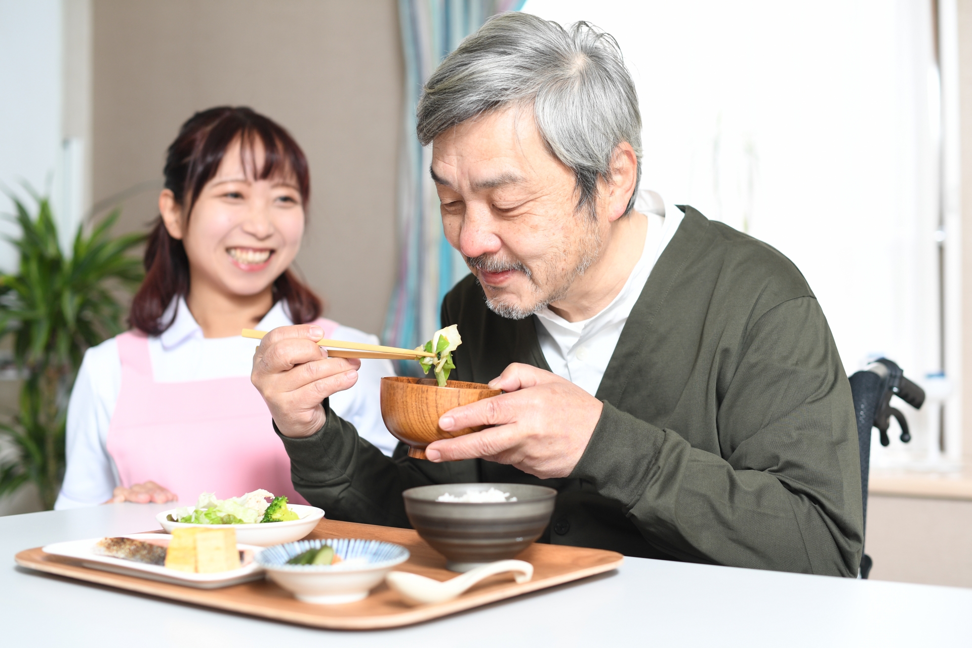 食事介助