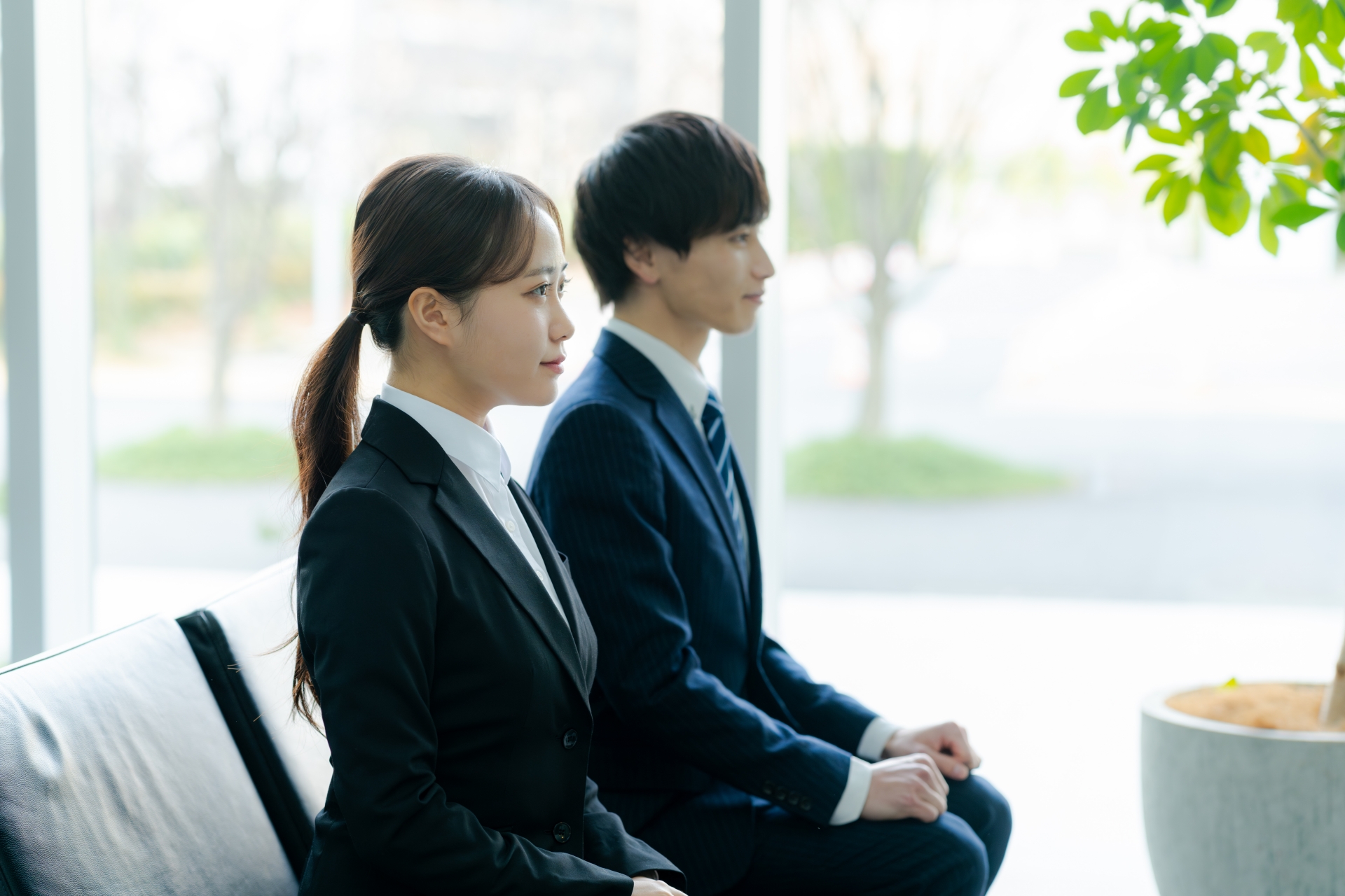 就職活動する学生