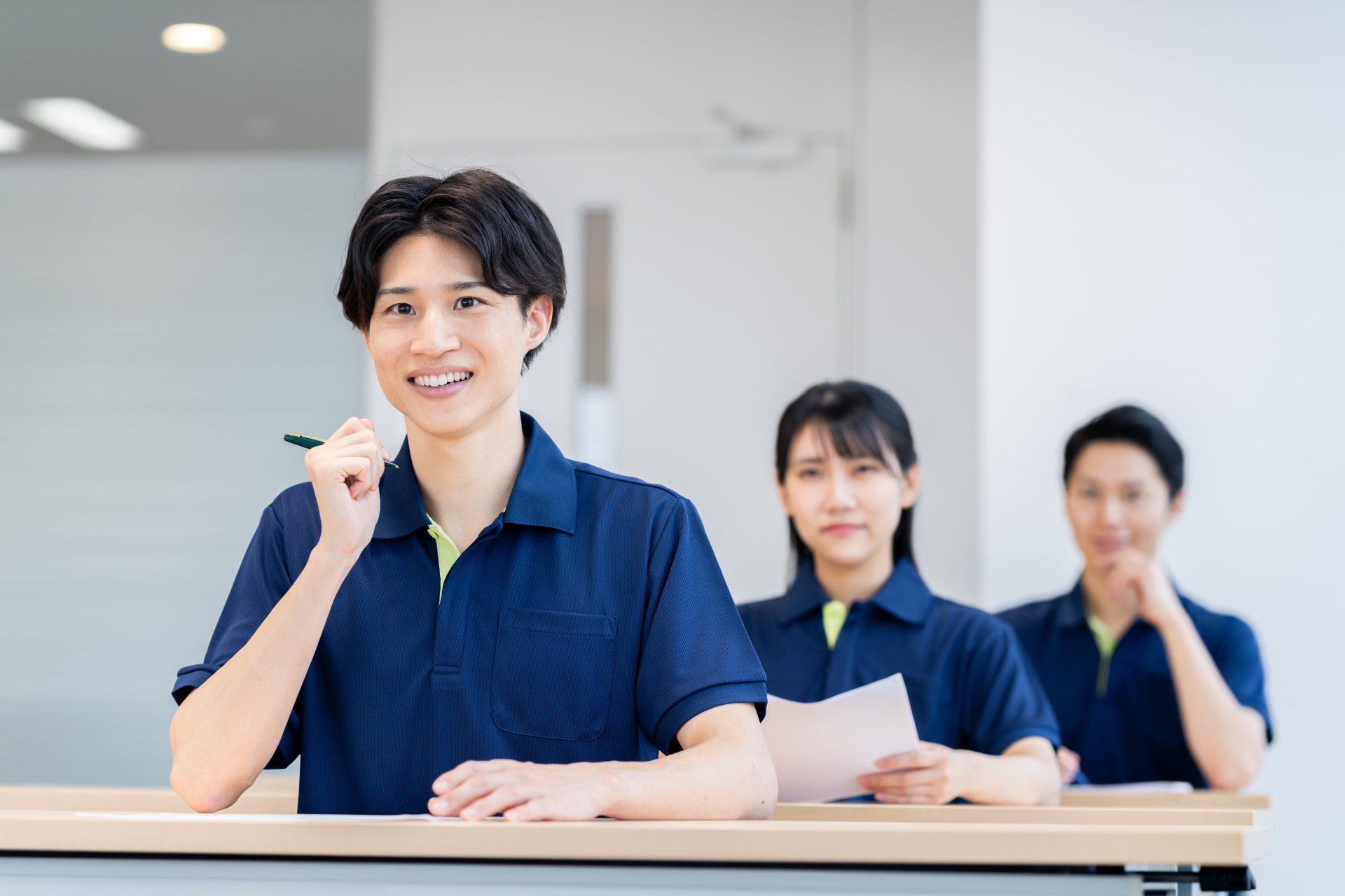 研修を受ける介護士