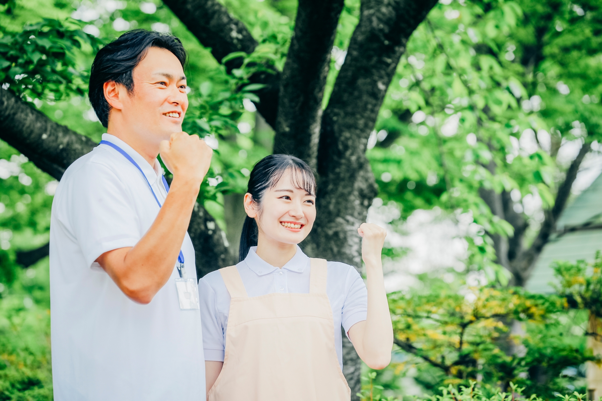 医療・介護・福祉系の男女スタッフ