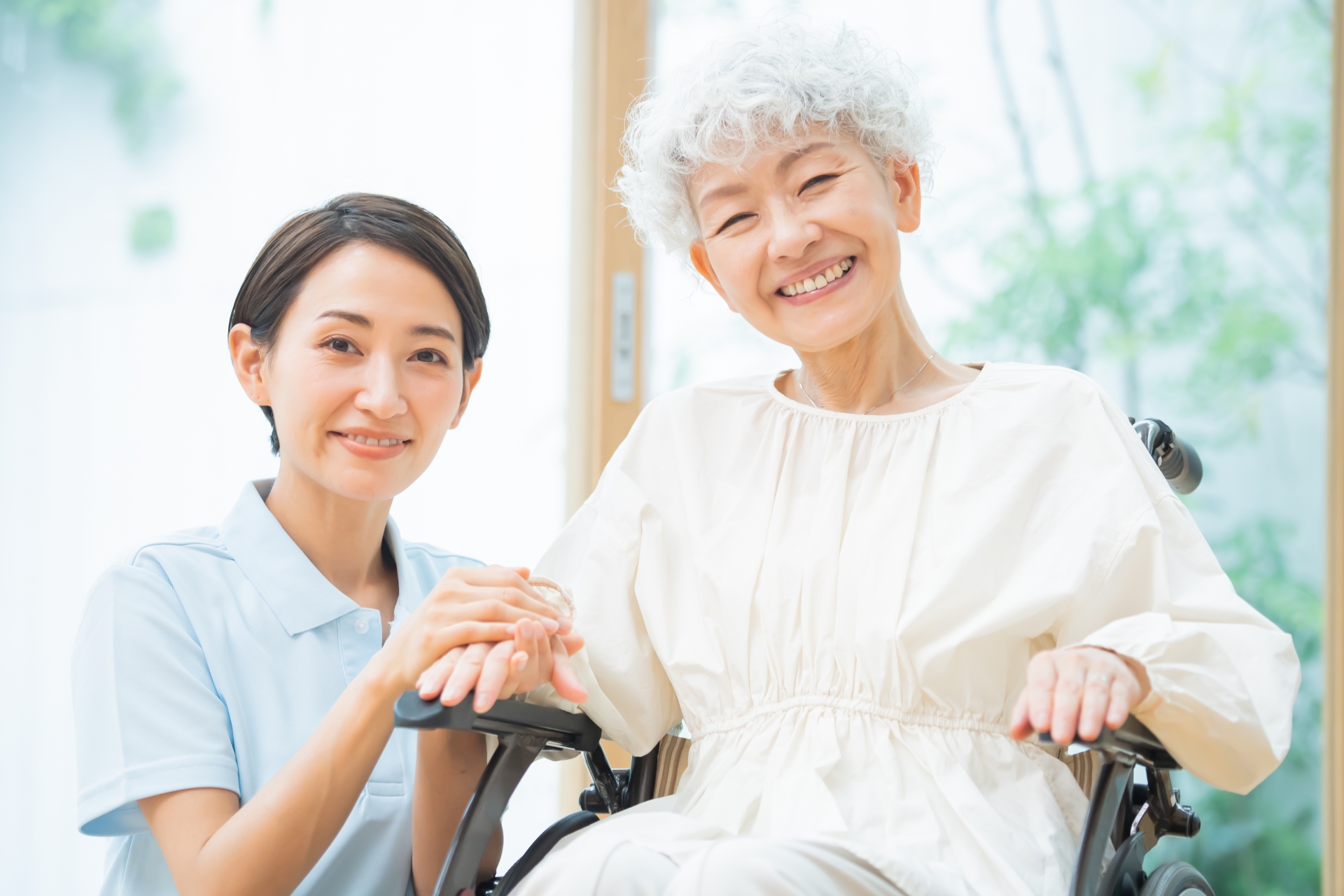 介護リーダーの心得とは？求められる役割や資質、仕事内容から研修のよくある悩みまで解説